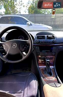 Седан Mercedes-Benz E-Class 2003 в 