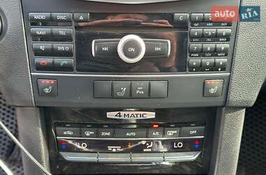 Седан Mercedes-Benz E-Class 2011 в 