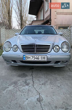 Седан Mercedes-Benz E-Class 2000 в 