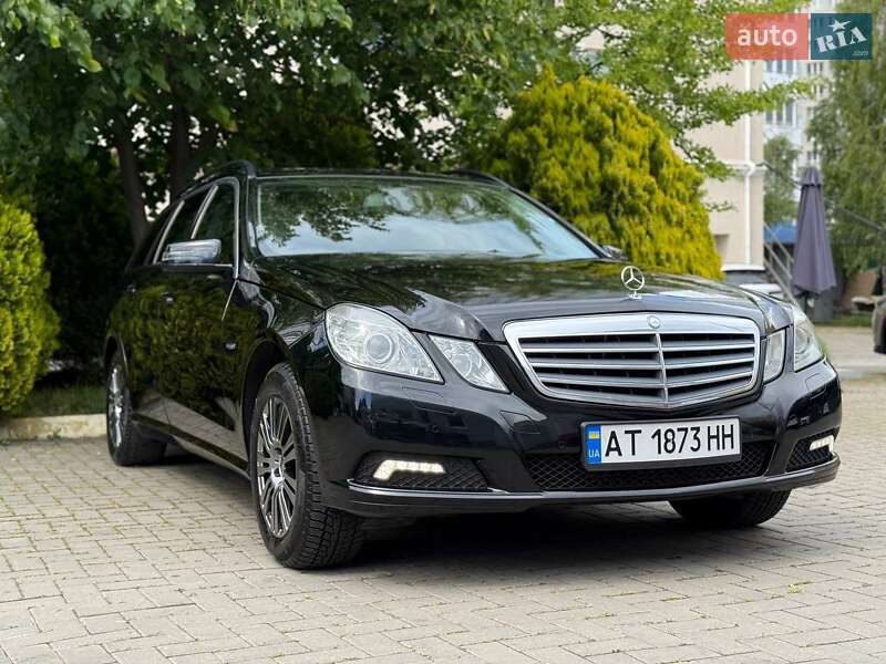 Универсал Mercedes-Benz E-Class 2010 в Одессе