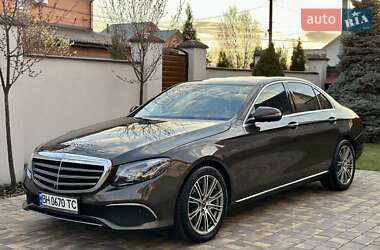 Седан Mercedes-Benz E-Class 2016 в 