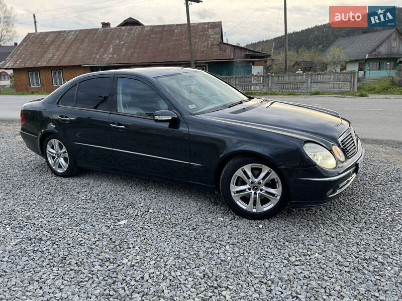 Седан Mercedes-Benz E-Class 2002 в Турке