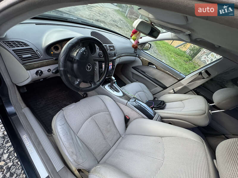 Седан Mercedes-Benz E-Class 2002 в Турке