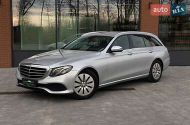 Універсал Mercedes-Benz E-Class 2017 в Києві