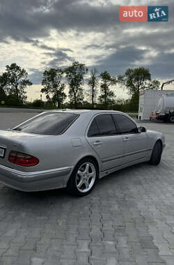 Седан Mercedes-Benz E-Class 1999 в 