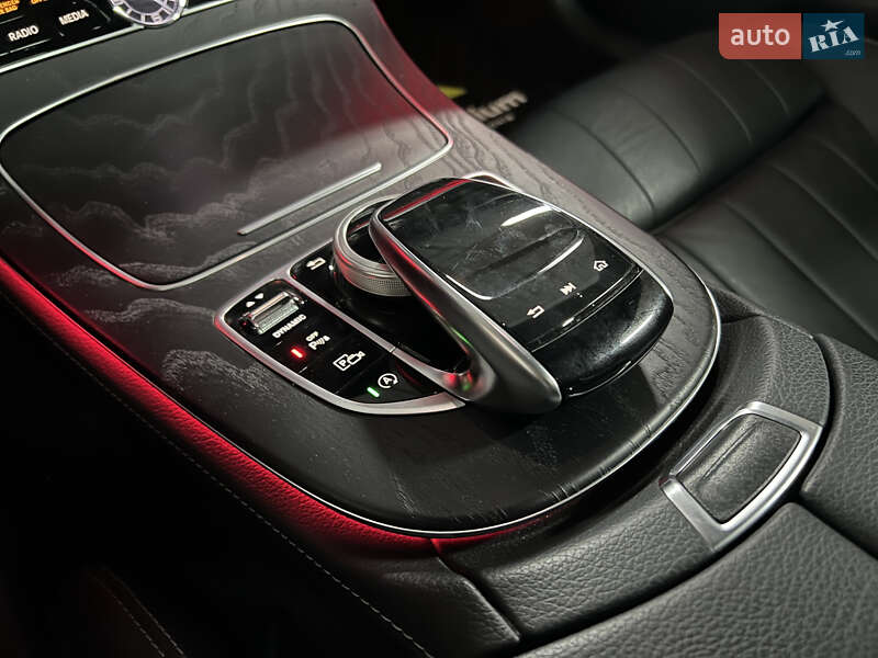 Купе Mercedes-Benz E-Class 2020 в Киеве