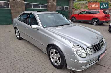 Седан Mercedes-Benz E-Class 2004 в 