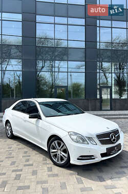 Седан Mercedes-Benz E-Class 2011 в Одесі