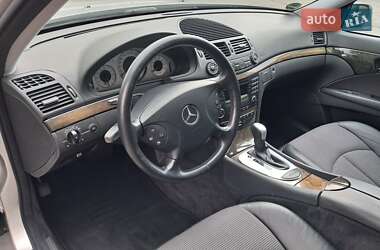 Седан Mercedes-Benz E-Class 2004 в 