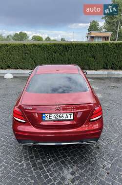 Седан Mercedes-Benz E-Class 2016 в 