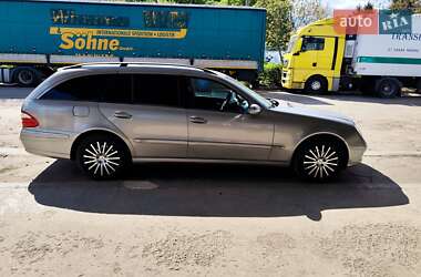Універсал Mercedes-Benz E-Class 2003 в 