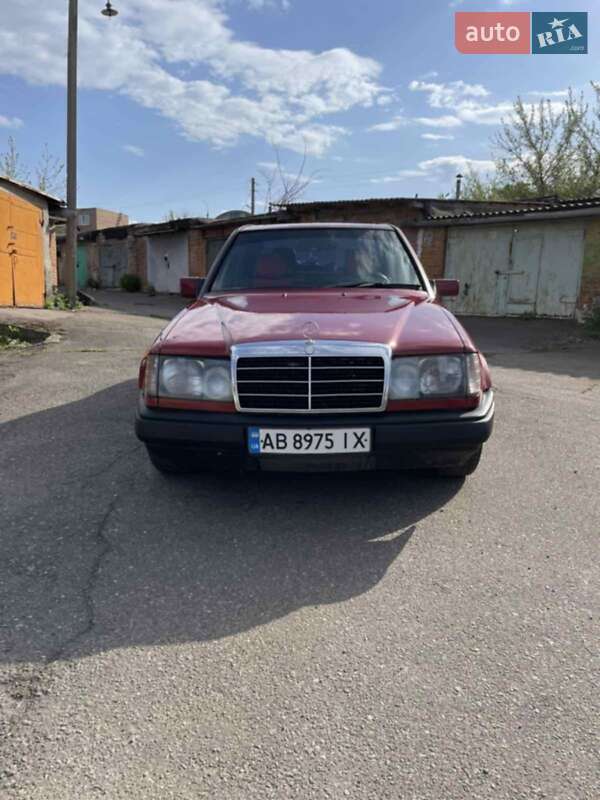Седан Mercedes-Benz E-Class 1988 в Вінниці фото 4 Седан Mercedes-Benz E-Class 1988 в Вінниці