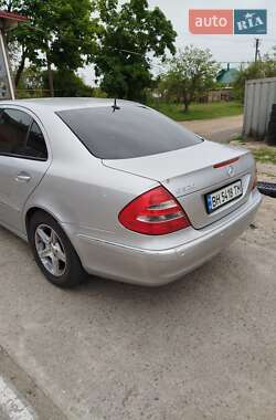 Седан Mercedes-Benz E-Class 2005 в Одесі