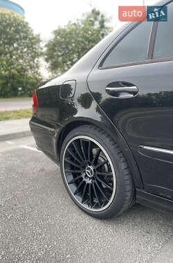 Седан Mercedes-Benz E-Class 2007 в 