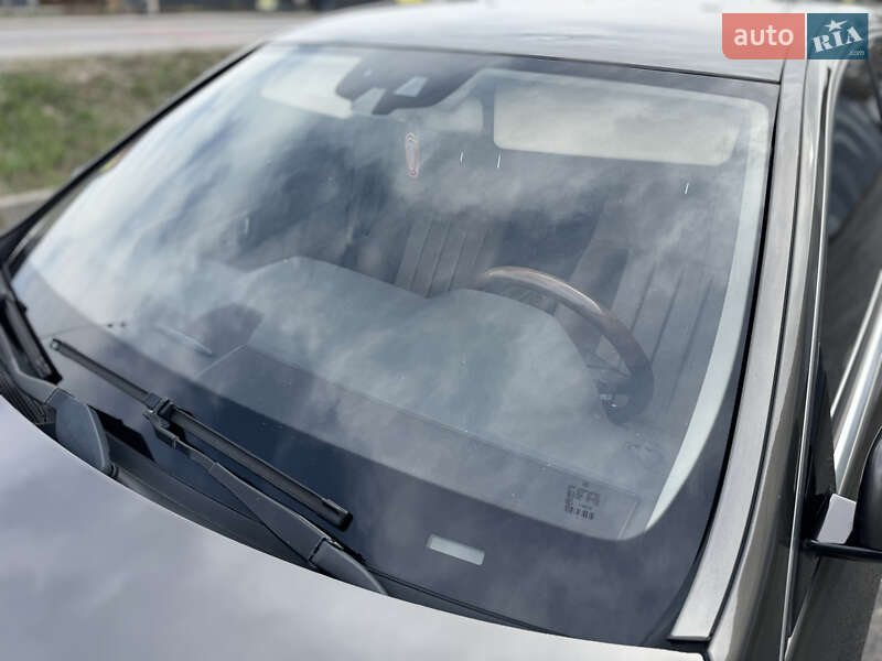 Седан Mercedes-Benz E-Class 2010 в Вінниці