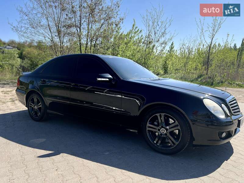 Mercedes-Benz E-Class 2006