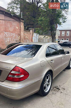 Седан Mercedes-Benz E-Class 2005 в 