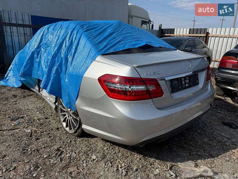 Седан Mercedes-Benz E-Class 2012 в Білій Церкві