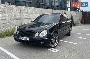 Седан Mercedes-Benz E-Class 2002 в 