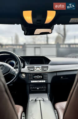 Універсал Mercedes-Benz E-Class 2013 в 