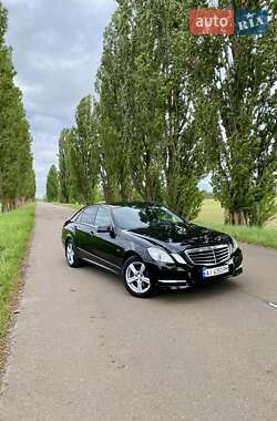 Седан Mercedes-Benz E-Class 2012 в Барышевке