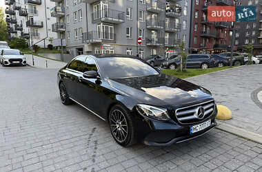 Седан Mercedes-Benz E-Class 2016 в Львове