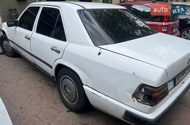 Седан Mercedes-Benz E-Class 1986 в 
