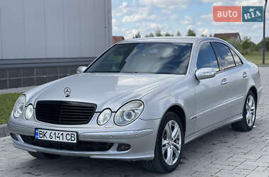 Седан Mercedes-Benz E-Class 2002 в 