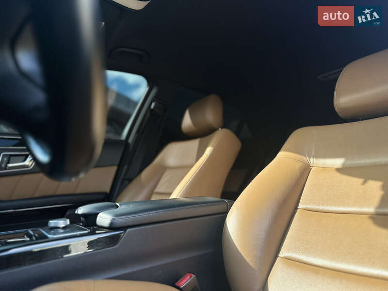 Седан Mercedes-Benz E-Class 2010 в Луцке