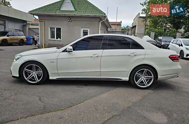 Седан Mercedes-Benz E-Class 2011 в 