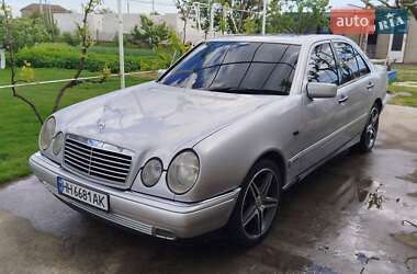 Седан Mercedes-Benz E-Class 1996 в Білгороді-Дністровському