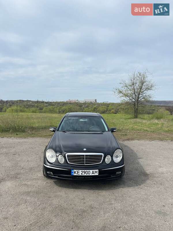 Седан Mercedes-Benz E-Class 2005 в Кривом Роге