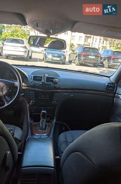 Седан Mercedes-Benz E-Class 2004 в 
