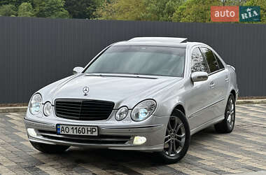 Седан Mercedes-Benz E-Class 2003 в Сваляве