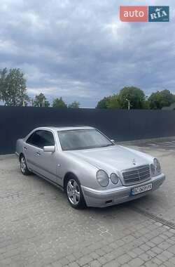 Седан Mercedes-Benz E-Class 1998 в Дублянах