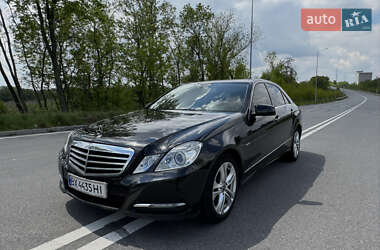 Седан Mercedes-Benz E-Class 2010 в 