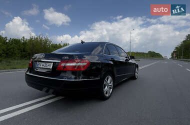 Седан Mercedes-Benz E-Class 2010 в 