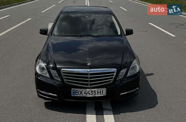 Седан Mercedes-Benz E-Class 2010 в 