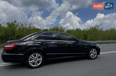 Седан Mercedes-Benz E-Class 2010 в 