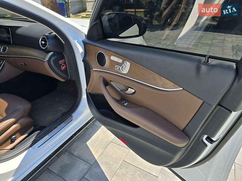 Седан Mercedes-Benz E-Class 2018 в Хмельницком