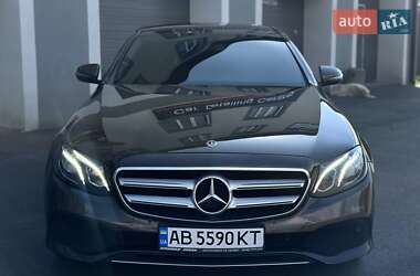 Седан Mercedes-Benz E-Class 2017 в 