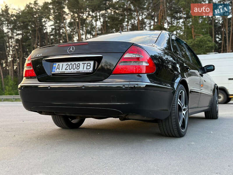 Седан Mercedes-Benz E-Class 2005 в Броварах