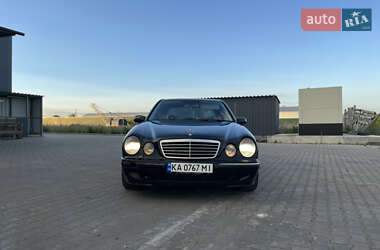 Седан Mercedes-Benz E-Class 2001 в 