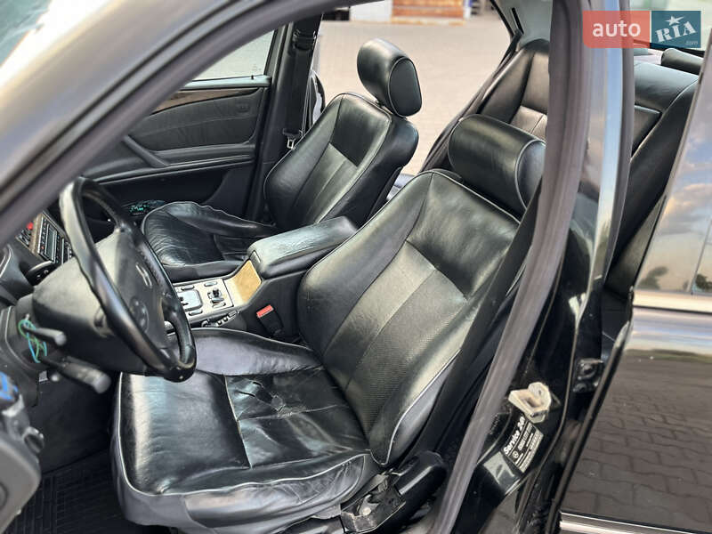 Седан Mercedes-Benz E-Class 2001 в Киеве