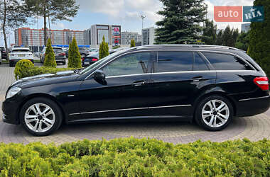 Універсал Mercedes-Benz E-Class 2011 в 