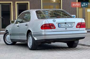 Седан Mercedes-Benz E-Class 1998 в 