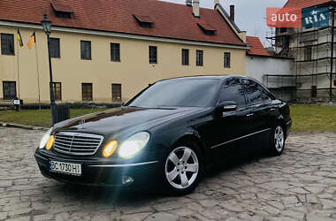 Седан Mercedes-Benz E-Class 2002 в Львове