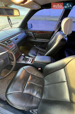 Седан Mercedes-Benz E-Class 1997 в 