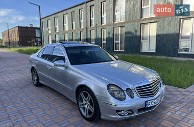 Седан Mercedes-Benz E-Class 2003 в 