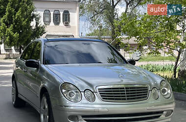 Седан Mercedes-Benz E-Class 2003 в Жовтих Водах